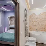 Luxuite Con Piscina E Sauna O Con Jacuzzi E Doccia Emozionale * Alberobello