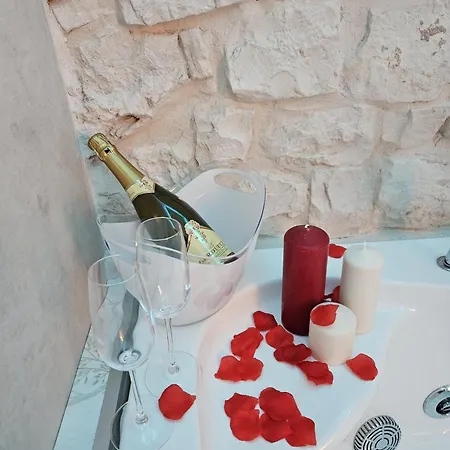 Вилла Luxuite Con Piscina O Jacuzzi *