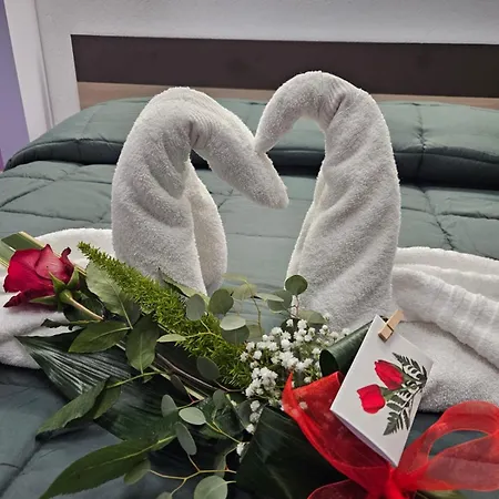 Luxuite Con Piscina E Sauna O Con Jacuzzi E Doccia Emozionale *
