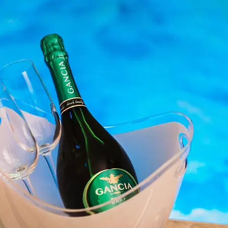 Luxuite Con Piscina E Sauna O Con Jacuzzi E Doccia Emozionale *