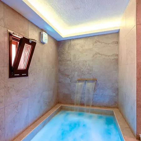 Luxuite Con Piscina O Jacuzzi *