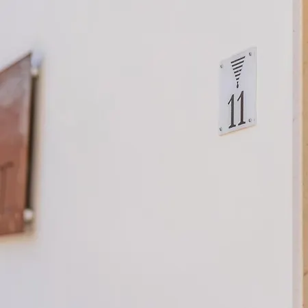 Luxuite Con Piscina O Jacuzzi Вилла