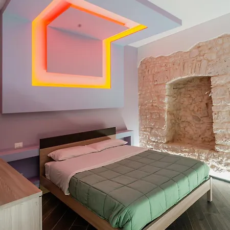 Luxuite Con Piscina O Jacuzzi * Альберобелло