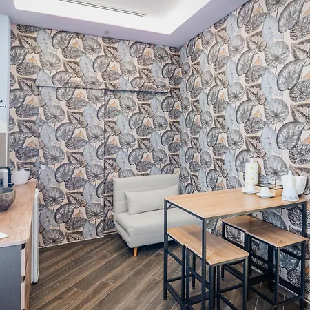 Luxuite Con Piscina O Jacuzzi Вилла Альберобелло