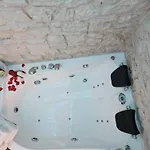 Luxuite Con Piscina E Sauna O Con Jacuzzi E Doccia Emozionale *