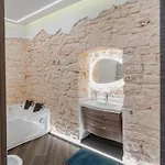 Luxuite Con Piscina E Sauna O Con Jacuzzi E Doccia Emozionale