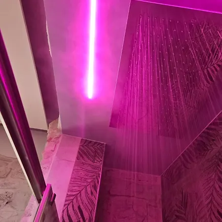 Βίλα Luxuite Con Piscina E Sauna O Con Jacuzzi E Doccia Emozionale *