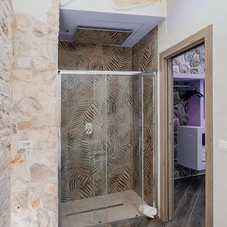 Luxuite Con Piscina E Sauna O Con Jacuzzi E Doccia Emozionale *