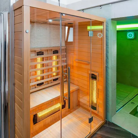 Villa Luxuite Con Piscina E Sauna O Con Jacuzzi E Doccia Emozionale