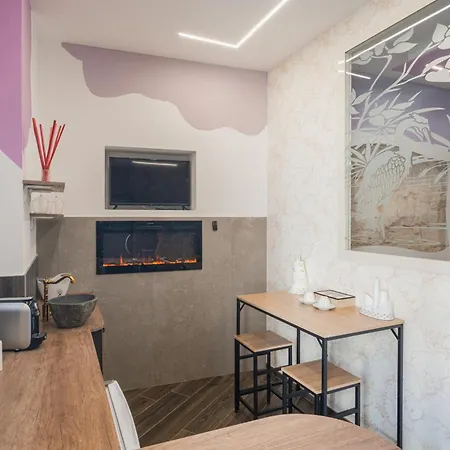 Luxuite Con Piscina E Sauna O Con Jacuzzi E Doccia Emozionale Villa *