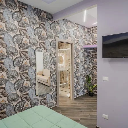 Luxuite Con Piscina E Sauna O Con Jacuzzi E Doccia Emozionale Αλμπερομπέλο
