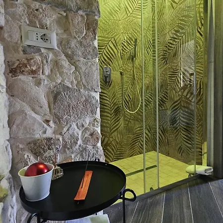 Luxuite Con Piscina E Sauna O Con Jacuzzi E Doccia Emozionale *