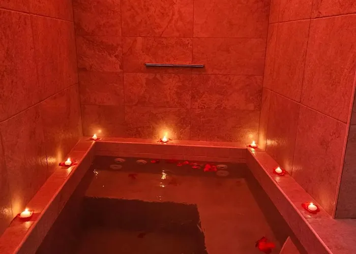 Luxuite Con Piscina O Jacuzzi Villa