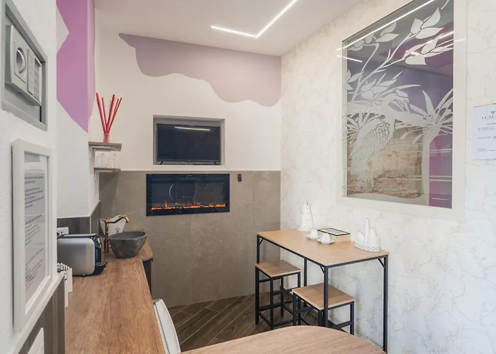 Luxuite Con Piscina E Sauna O Con Jacuzzi E Doccia Emozionale Villa *