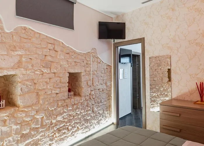 Villa Luxuite Con Piscina E Sauna O Con Jacuzzi E Doccia Emozionale *