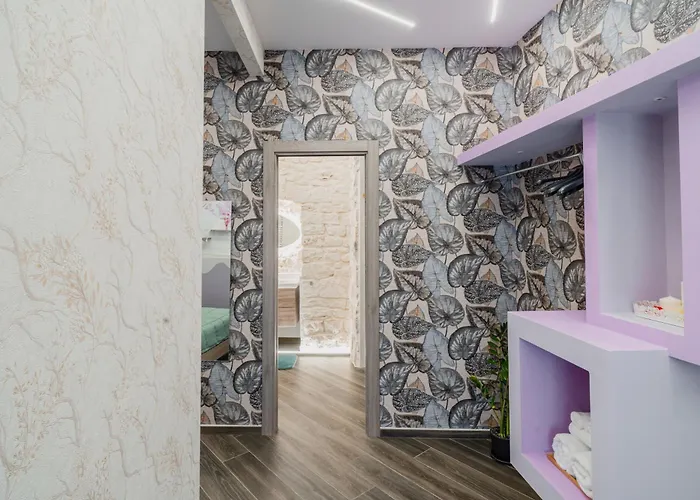 Luxuite Con Piscina E Sauna O Con Jacuzzi E Doccia Emozionale *