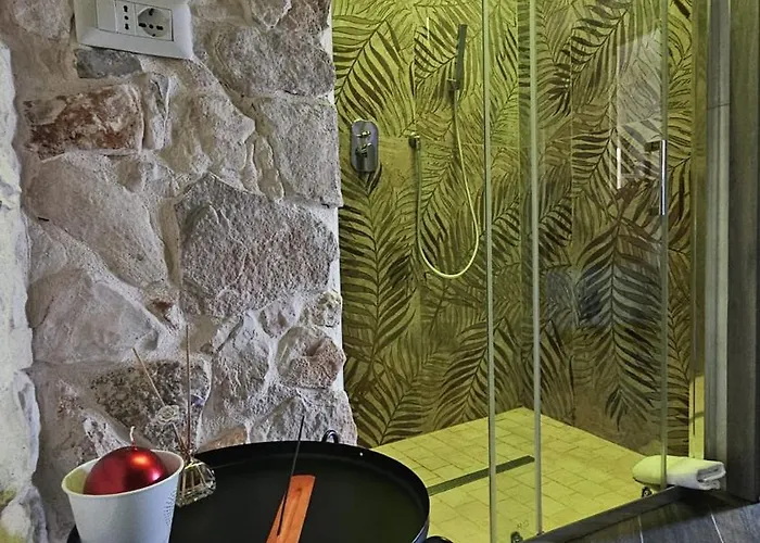 Luxuite Con Piscina E Sauna O Con Jacuzzi E Doccia Emozionale *